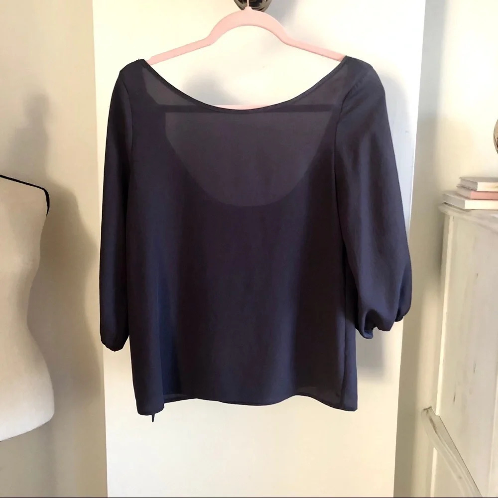 5th Culture loose top. Size S